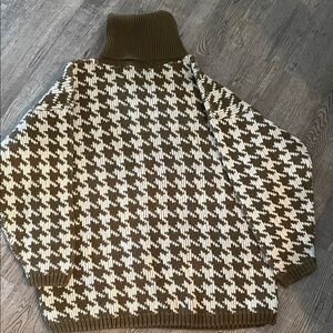 Elegant Houndstooth Turtleneck Sweater